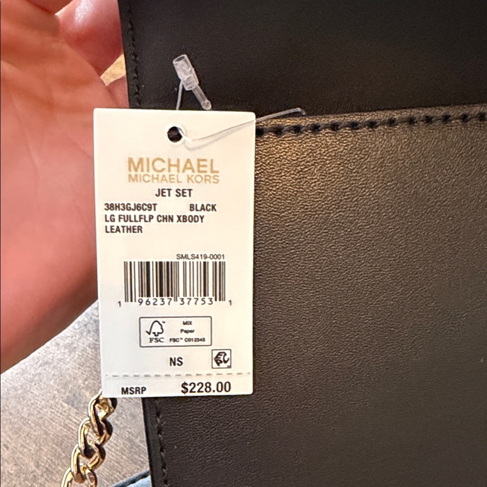 Michael Kors Elegant Black Crossbody Bag - Picture 8 of 8